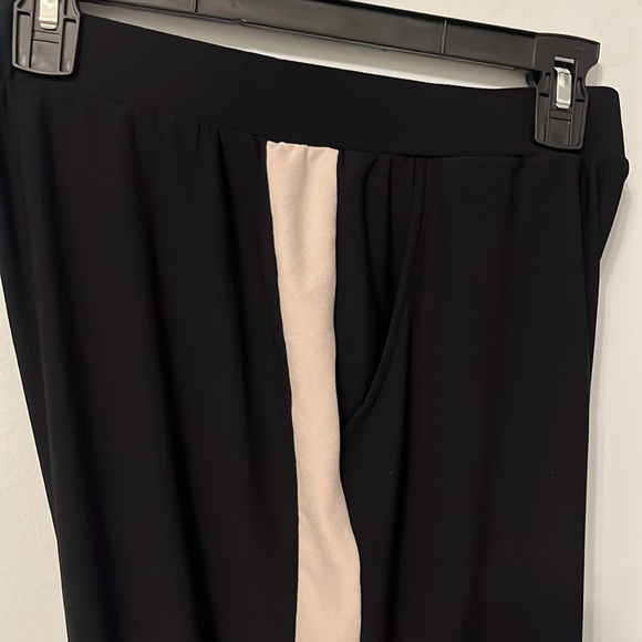 Wynne Layers Joggers Small Black - Picture 5 of 11